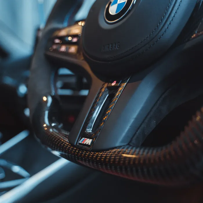 BMW Gxx CARBON FIBRE / ALCANTARA LED FLAT BOTTOM STEERING WHEEL - Image 3