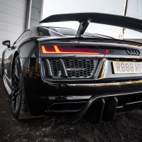 AUDI R8 V10 GEN 2 CARBON FIBRE REAR SIDE GRILLES - Image 2